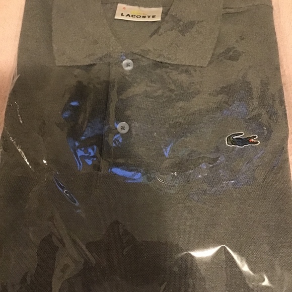 Lacoste, new without tag, size medium , men’s polo , short sleeve - Picture 2 of 3